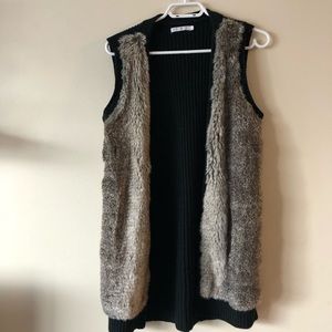 Faux Fur knitted tunic vest.